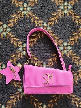 Steve Madden Hot Pink Patent Star Keyring with Gold Hardware